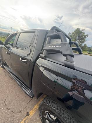 FIAT TITANO 2.2 TURBO DIESEL VOLCANO 4X4 AT6 FIAT TITANO 2.2 TURBO DIESEL VOLCANO 4X4 AT6